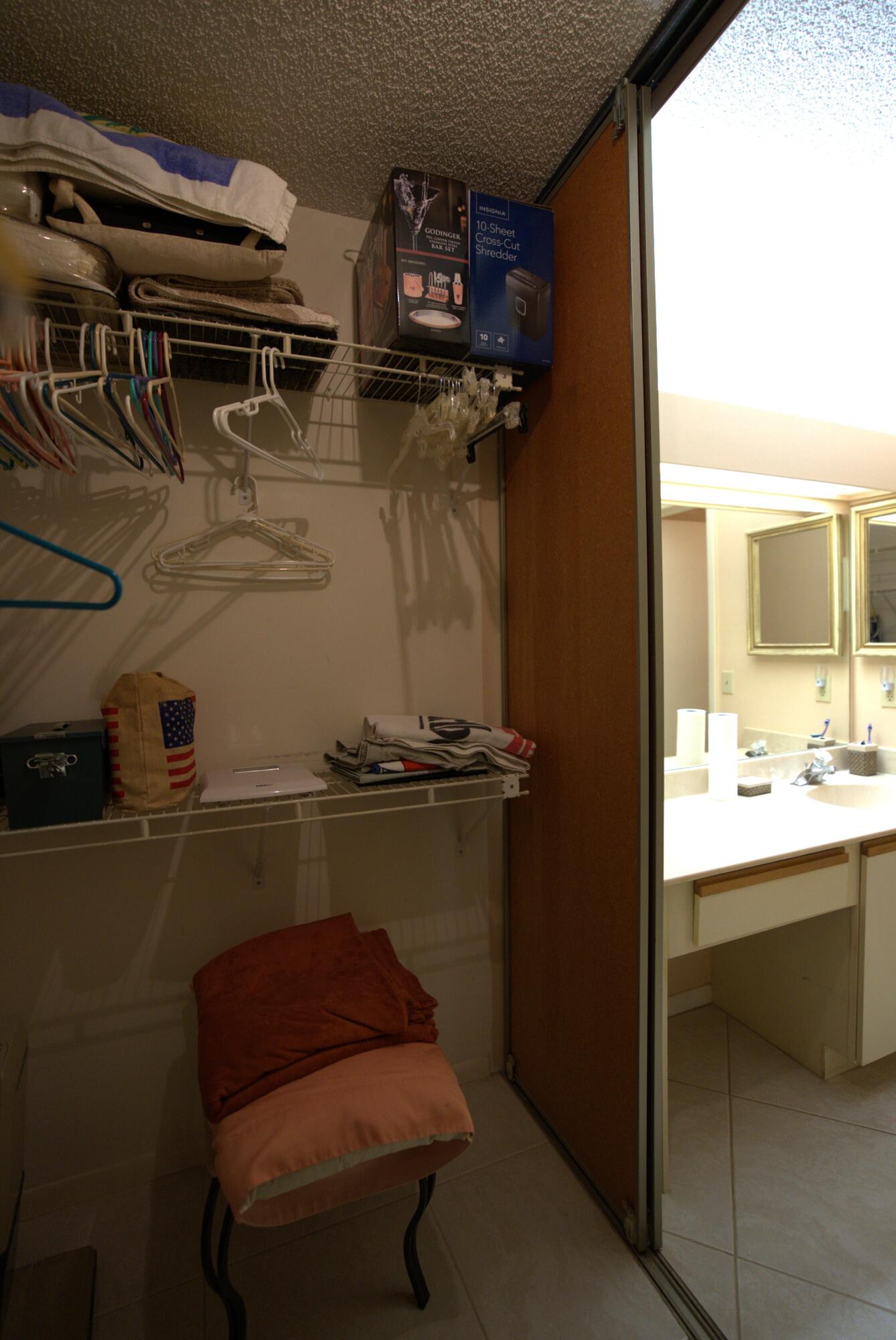 APPLEWOOD VILLAGE IV-D CONDO - Residential