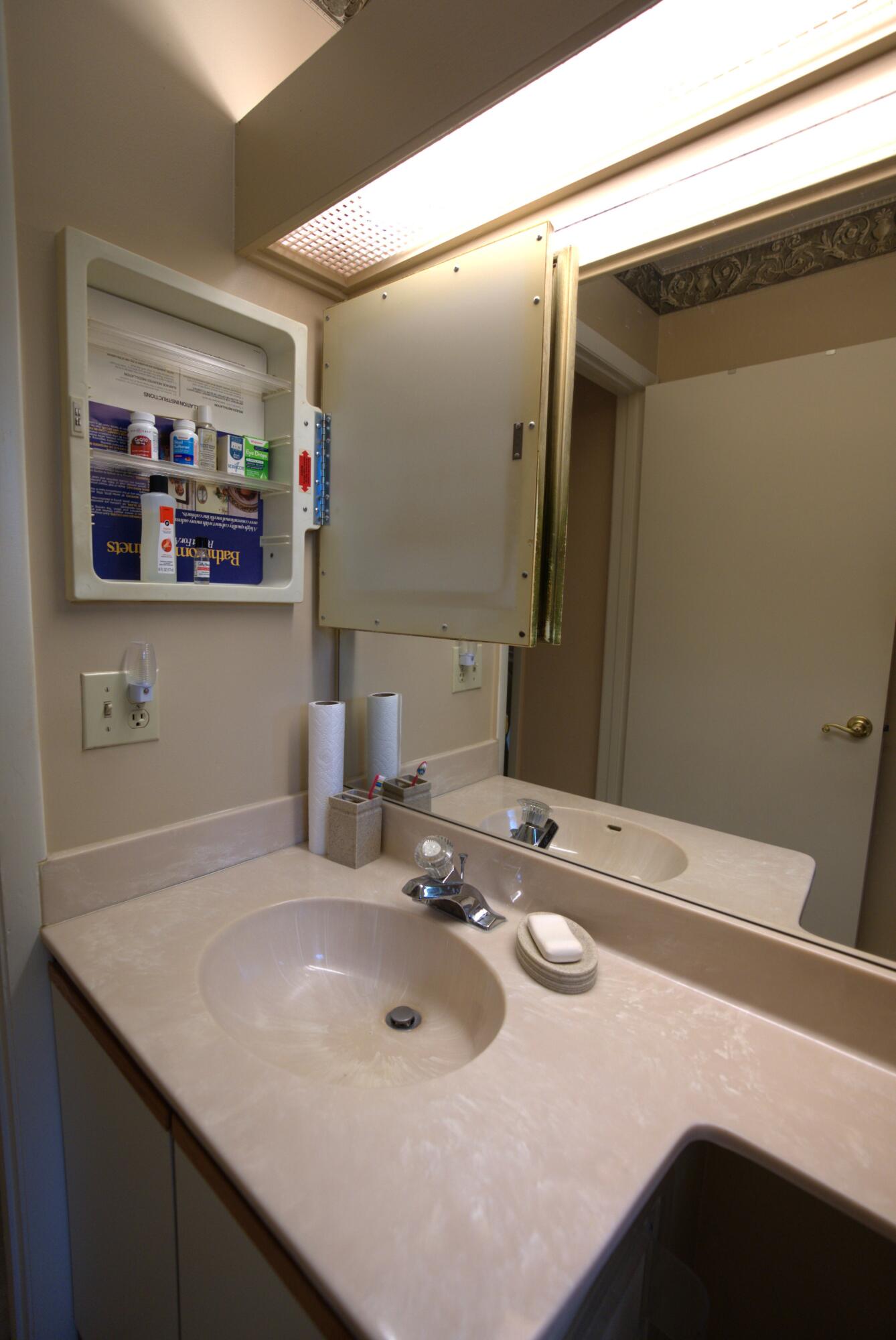 APPLEWOOD VILLAGE IV-D CONDO - Residential