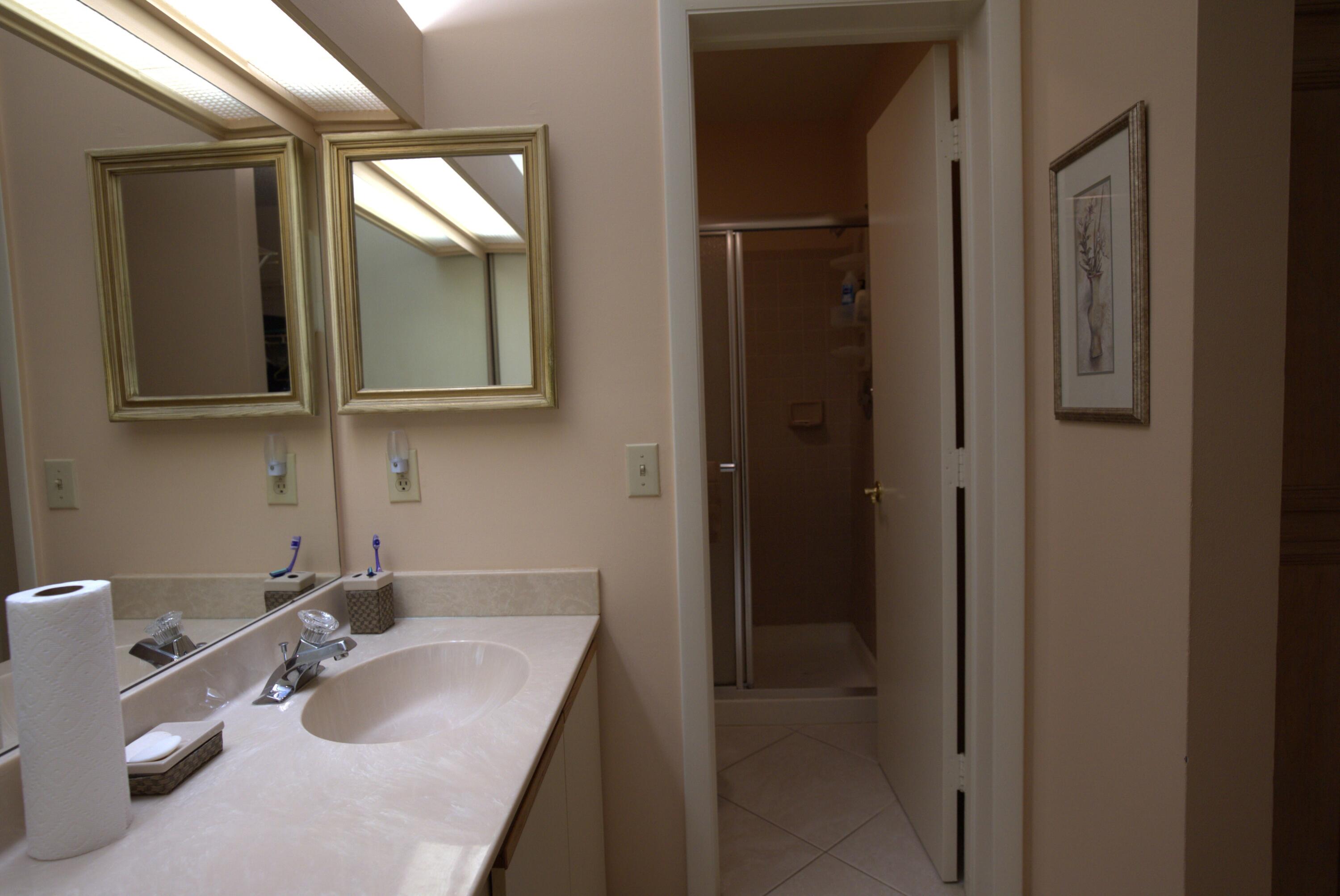 APPLEWOOD VILLAGE IV-D CONDO - Residential