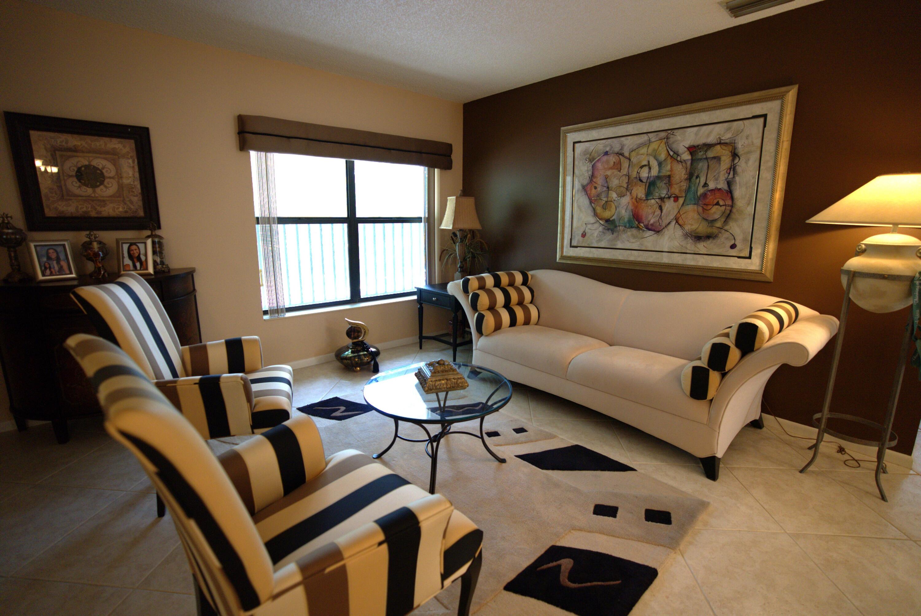 APPLEWOOD VILLAGE IV-D CONDO - Residential