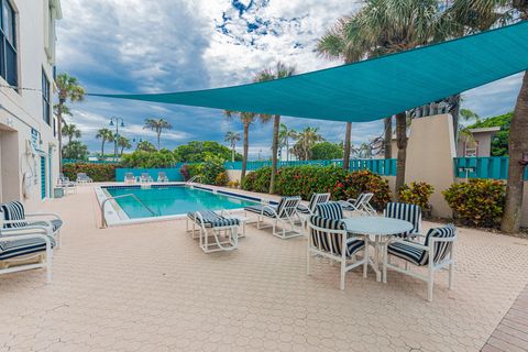 A home in Hutchinson Island