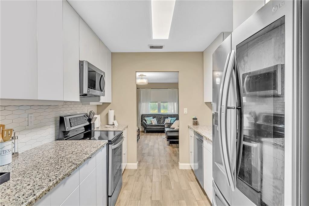 North Andrews Gardens 30- - Residential Lease