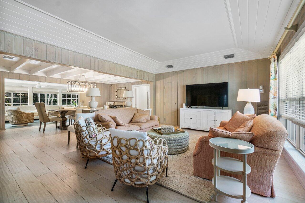 DELRAY BEACH ESPLANADE - Residential