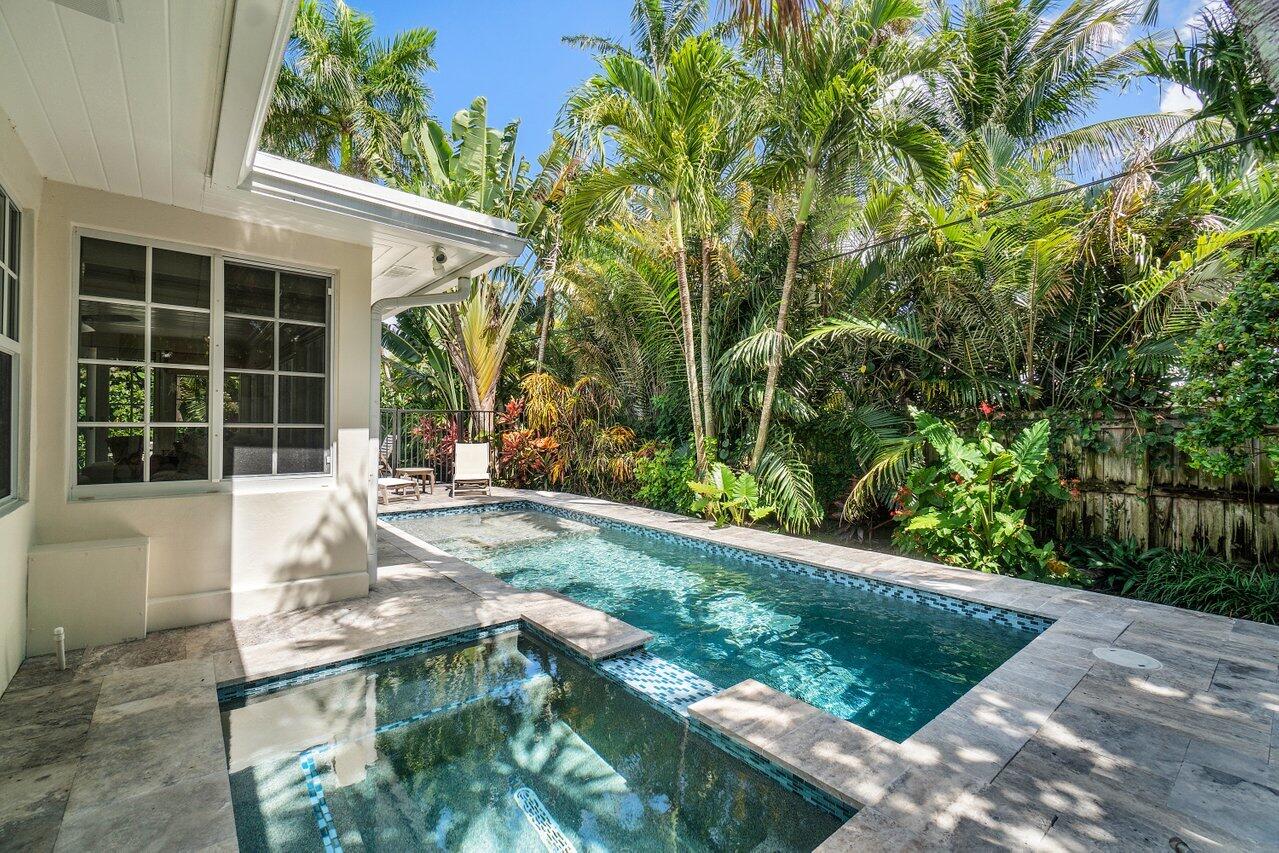 DELRAY BEACH ESPLANADE - Residential