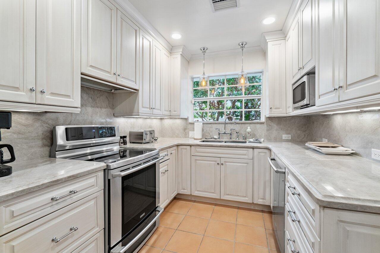 DELRAY BEACH ESPLANADE - Residential