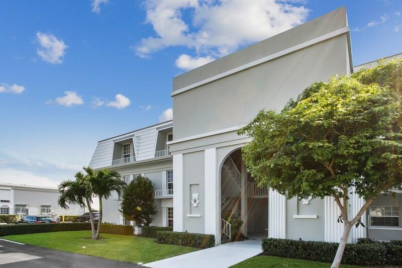 CHATEAU CHEVERNY IBIS ISL - Residential