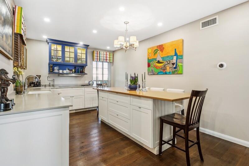 CHATEAU CHEVERNY IBIS ISL - Residential