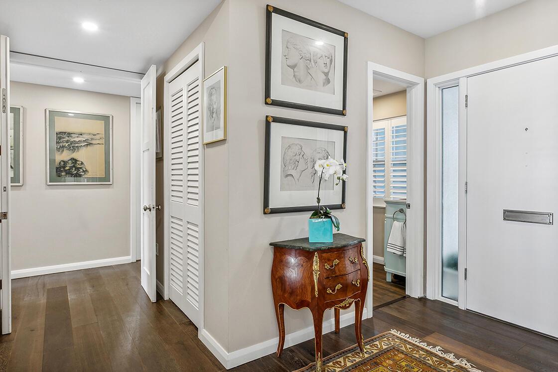 CHATEAU CHEVERNY IBIS ISL - Residential