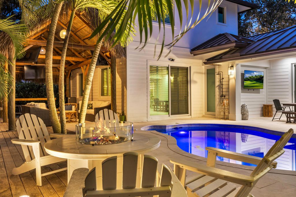 Photo of 9806 SE Landing Place, Tequesta, FL 33469 (MLS # R11159790)