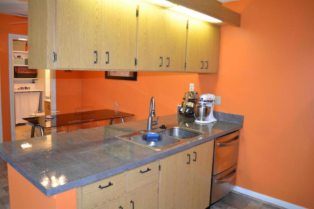 HERITAGE VILLAGE OF P B LAKES - Residential Lease