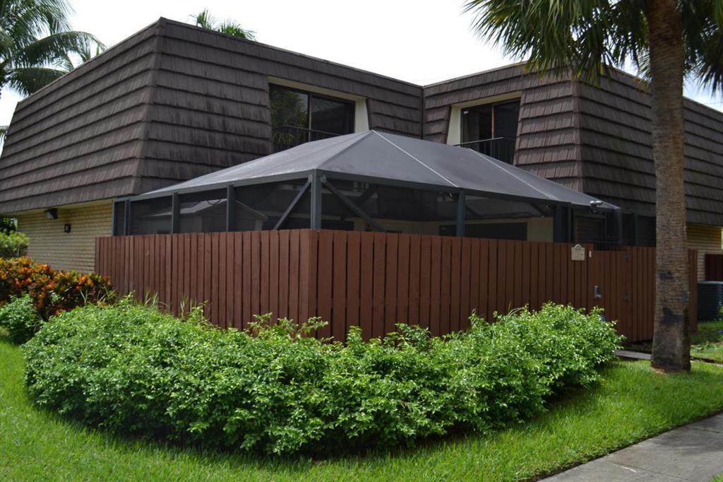 HERITAGE VILLAGE OF P B LAKES - Residential Lease