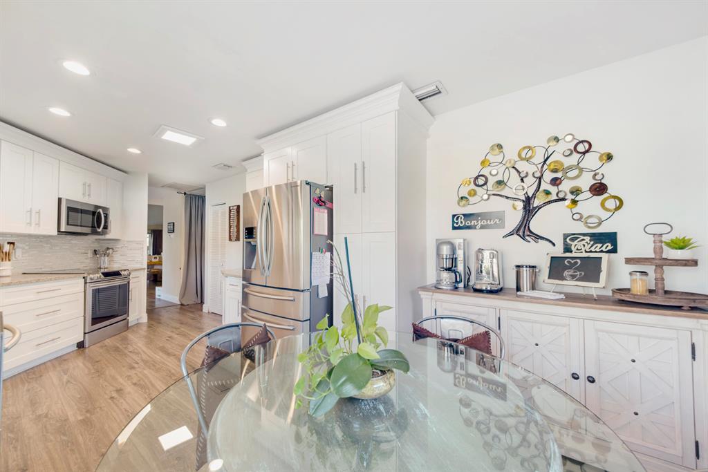 BOCA RIDGE GLEN - Residential