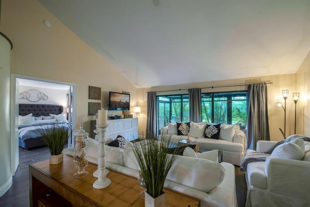 BOCA RIDGE GLEN - Residential