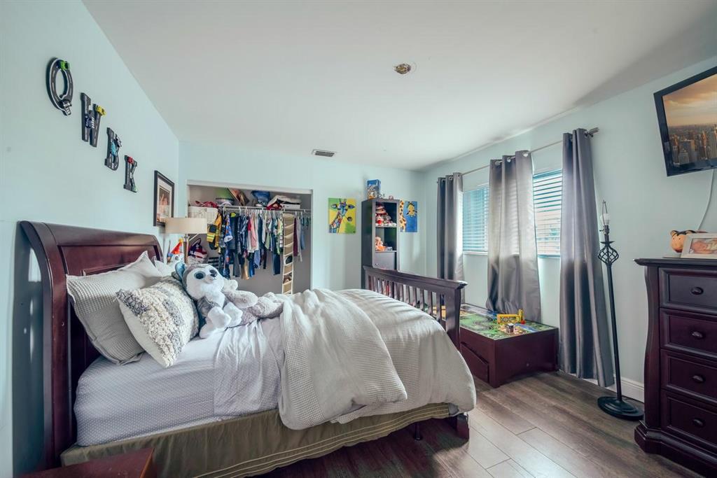 BOCA RIDGE GLEN - Residential