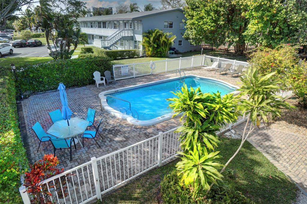 CANADIAN OCEAN BREEZE CONDO - Residential