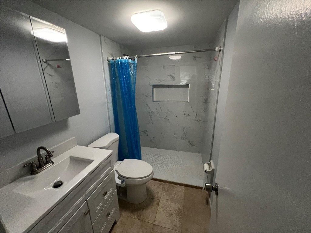 CANADIAN OCEAN BREEZE CONDO - Residential