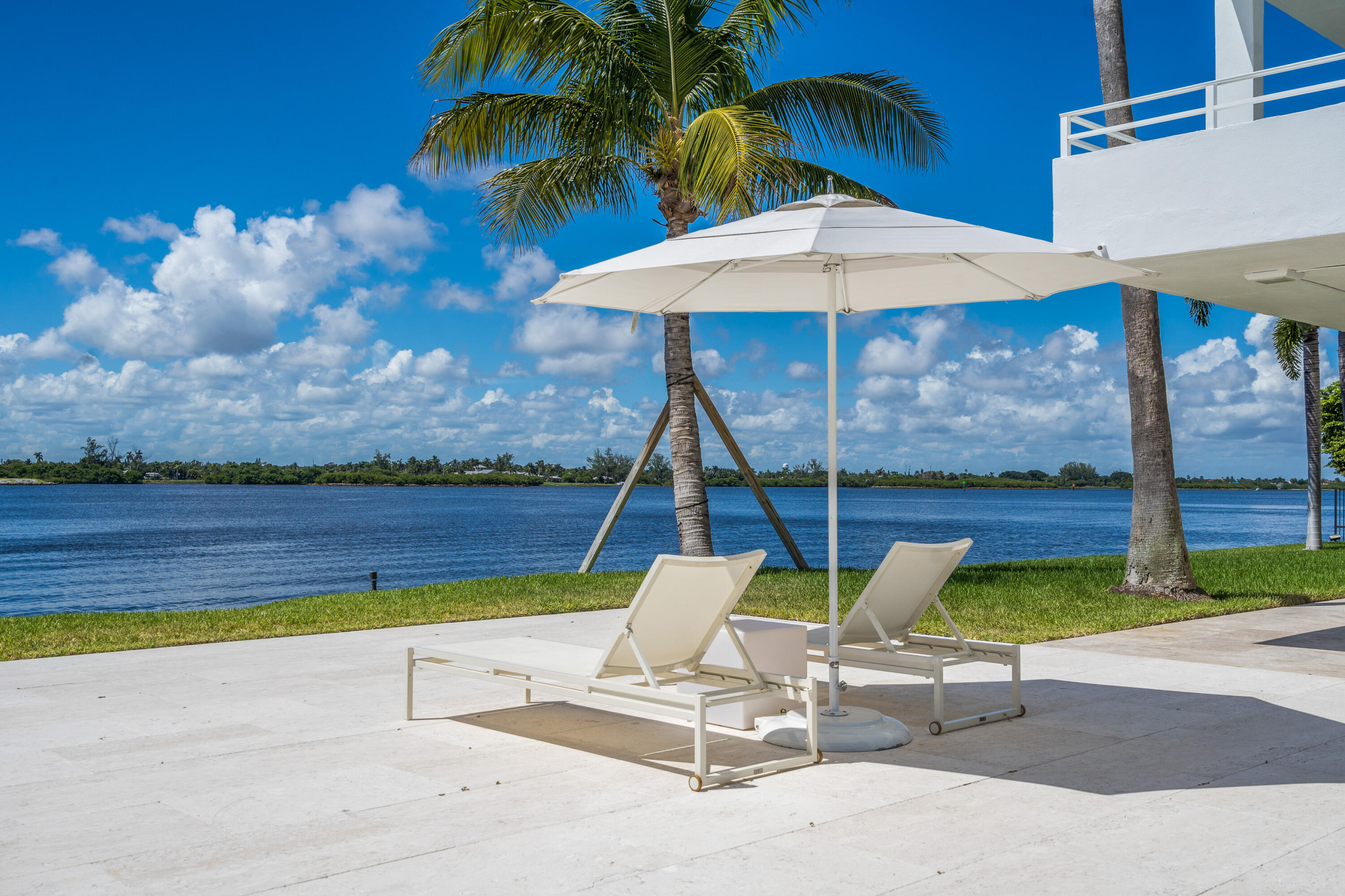 COVE CONDO - Residential