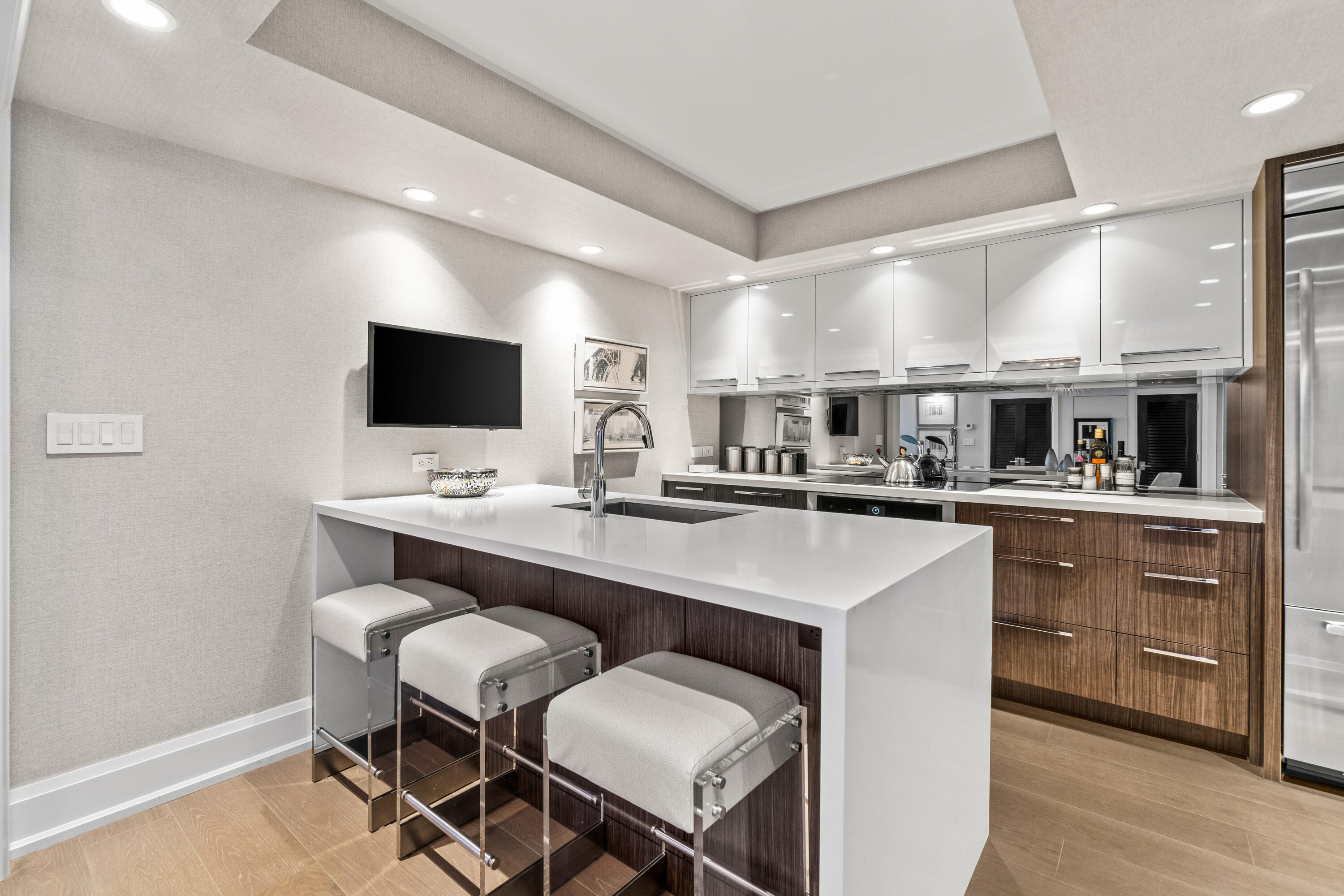 COVE CONDO - Residential