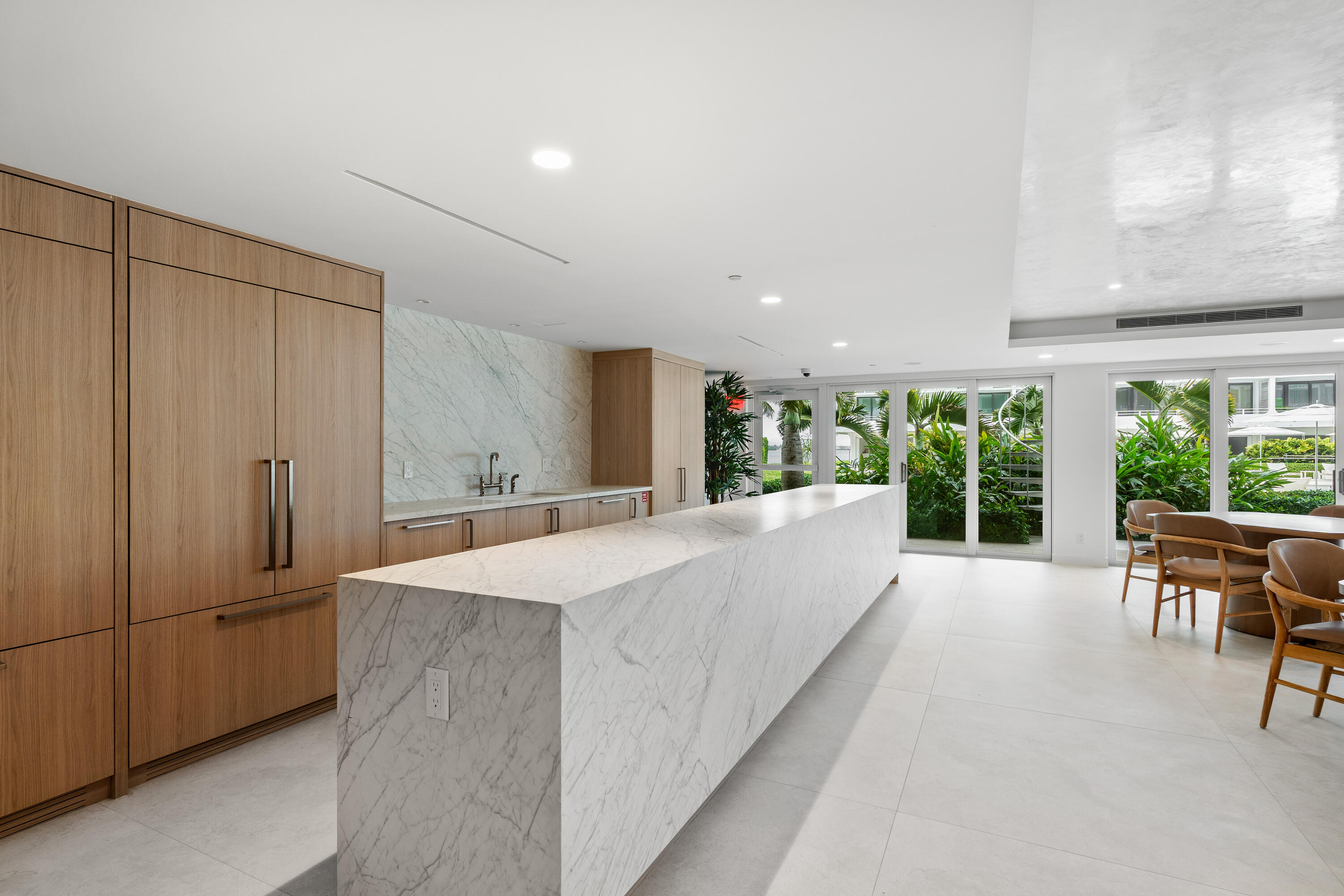 COVE CONDO - Residential