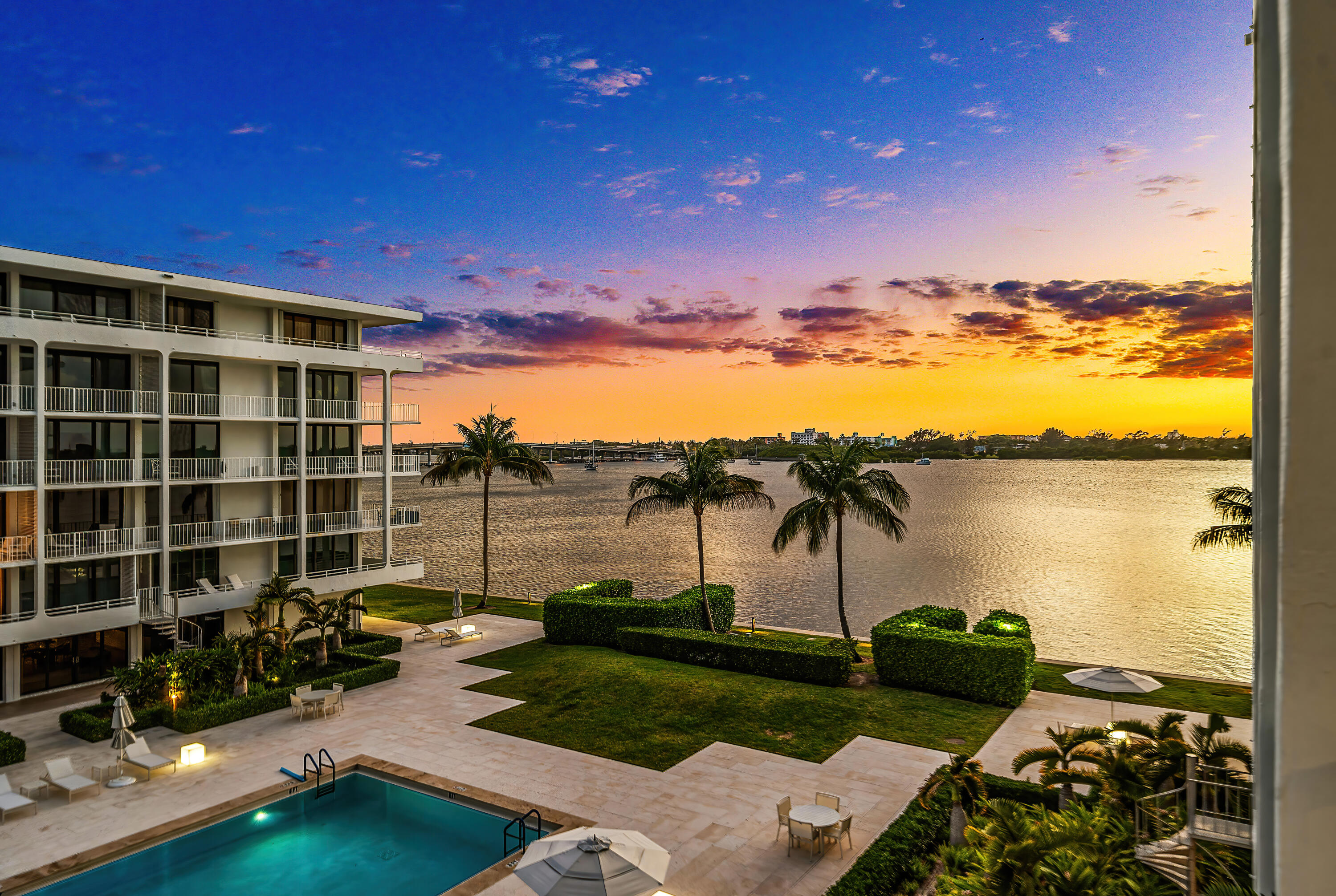 COVE CONDO - Residential