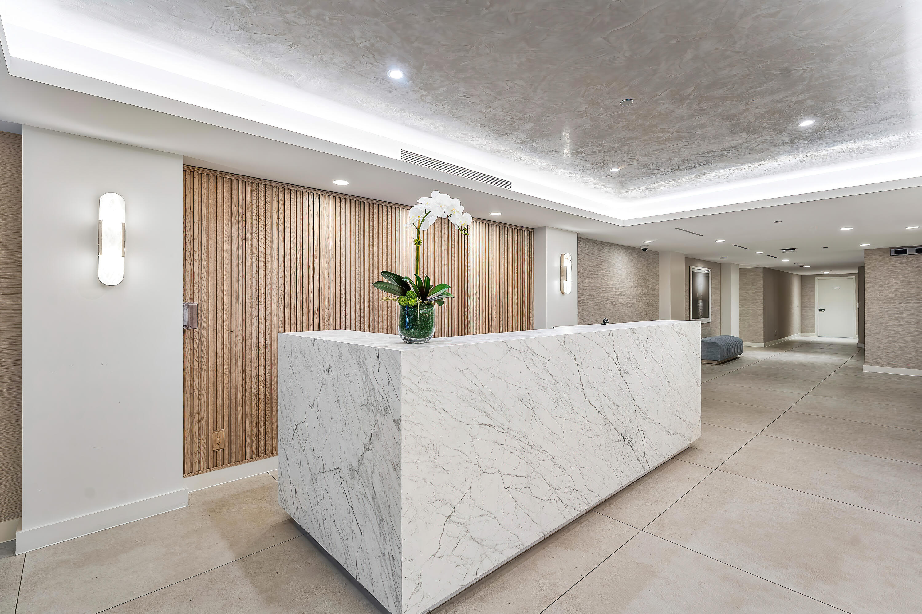 COVE CONDO - Residential