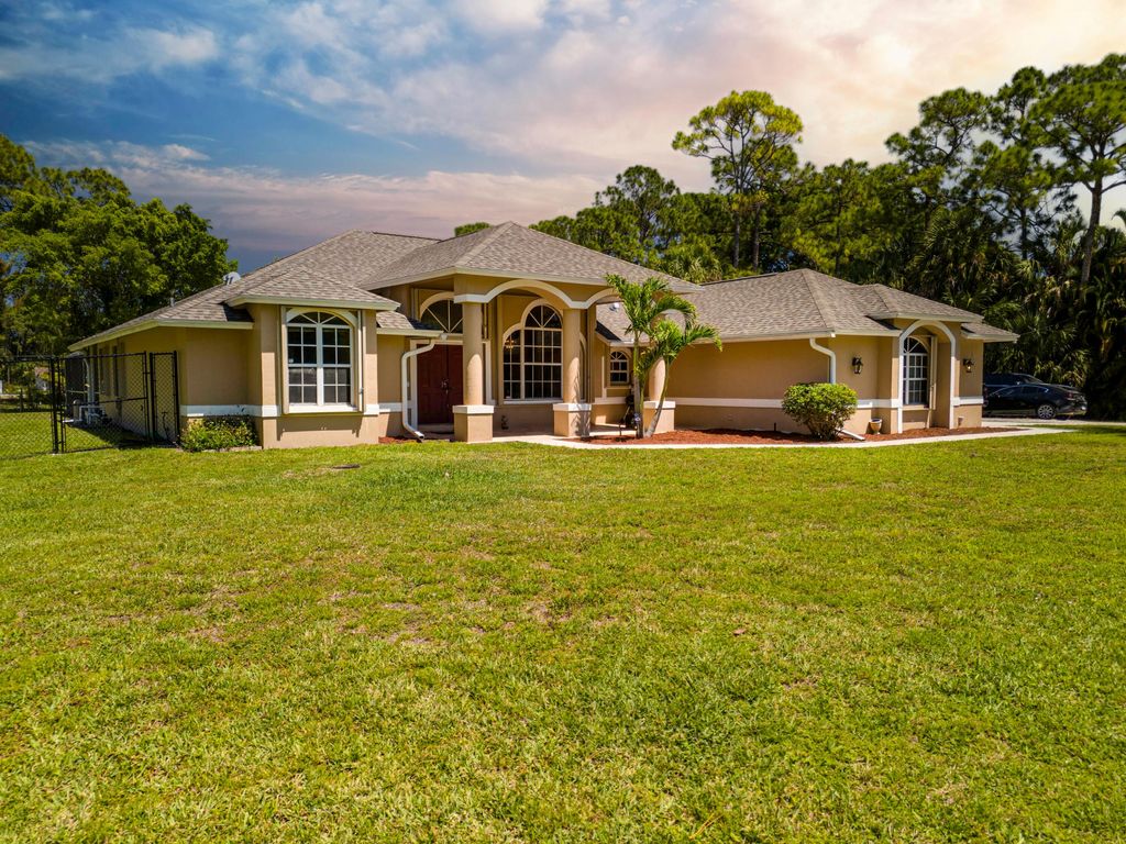 Photo of 16367 92nd Lane N, Loxahatchee, FL 33470 (MLS # R10992778)