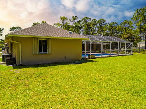 A home in Loxahatchee