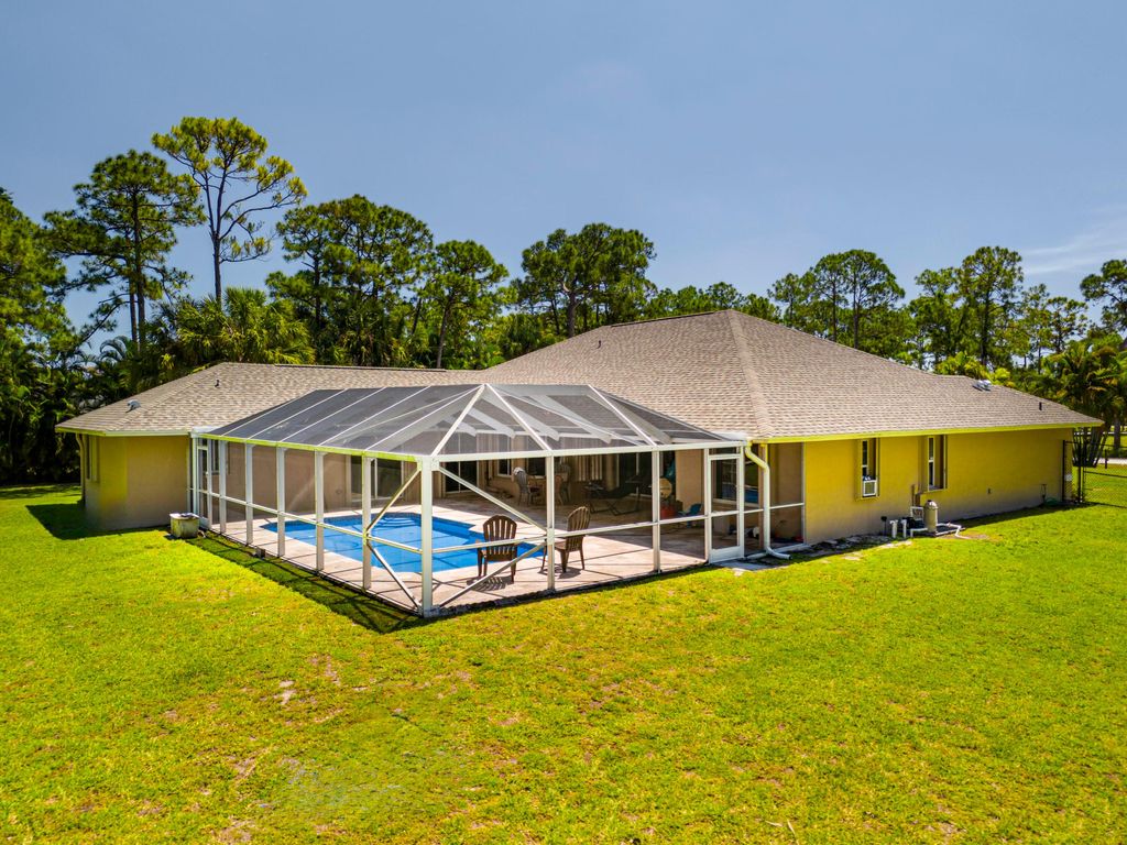 Photo of 16367 92nd Lane N, Loxahatchee, FL 33470 (MLS # R10992778)