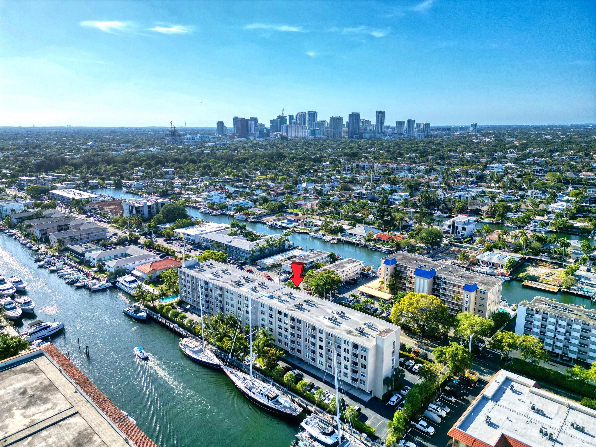 View photos, virtual tours, details... 1600 SE 15th St 305