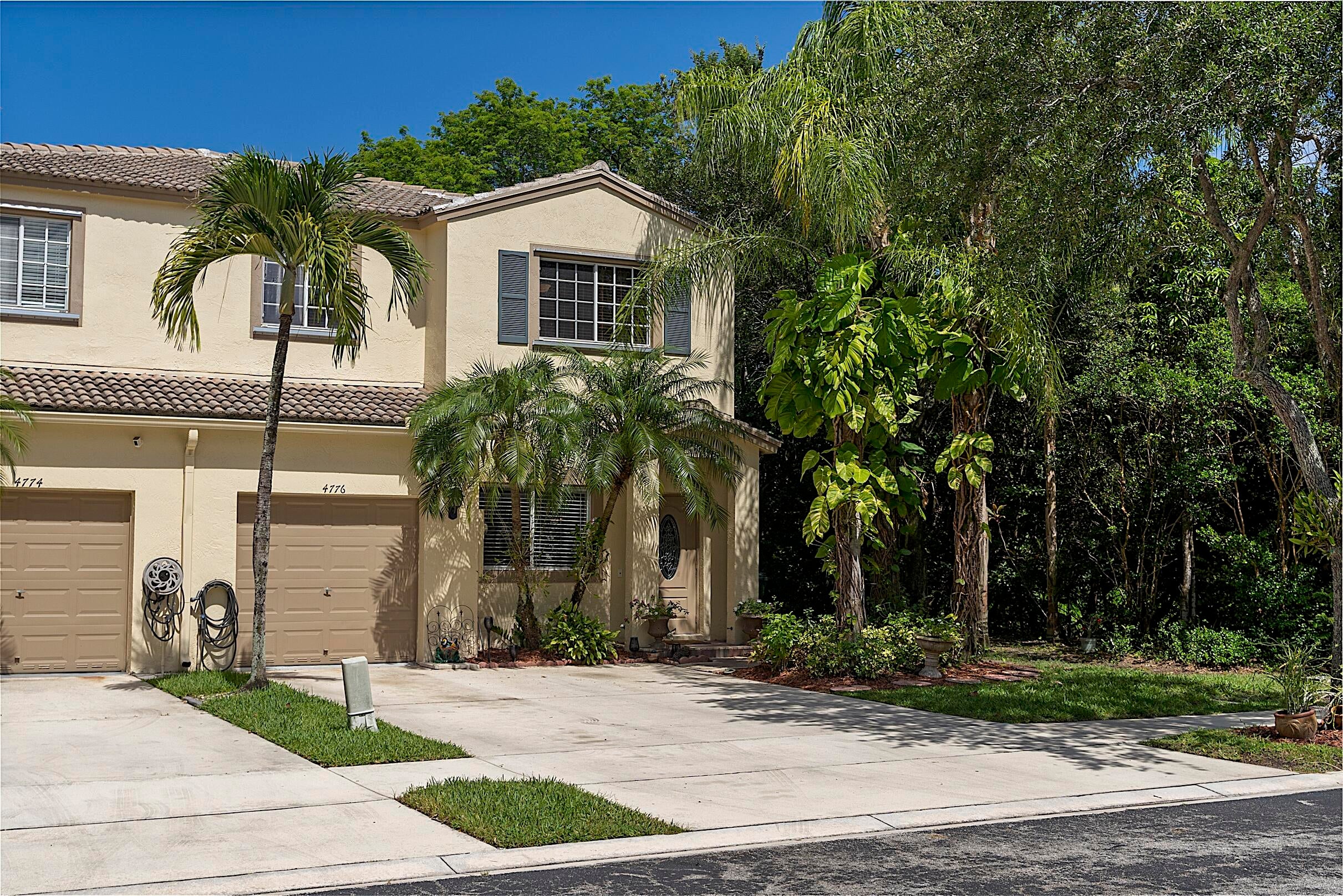 4776 Lago Vista Drive, Coconut Creek FL 33073