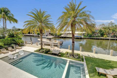 Tiny photo for 2718 NE 17th Street, Fort Lauderdale, FL 33305 (MLS # B26045239)