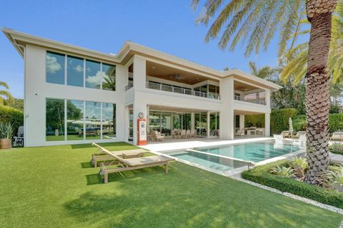 Tiny photo for 2718 NE 17th Street, Fort Lauderdale, FL 33305 (MLS # B26045239)