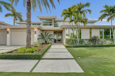 Tiny photo for 2718 NE 17th Street, Fort Lauderdale, FL 33305 (MLS # B26045239)