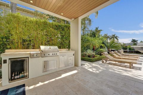 Tiny photo for 2718 NE 17th Street, Fort Lauderdale, FL 33305 (MLS # B26045239)