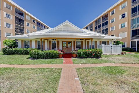 A home in North Palm Beach