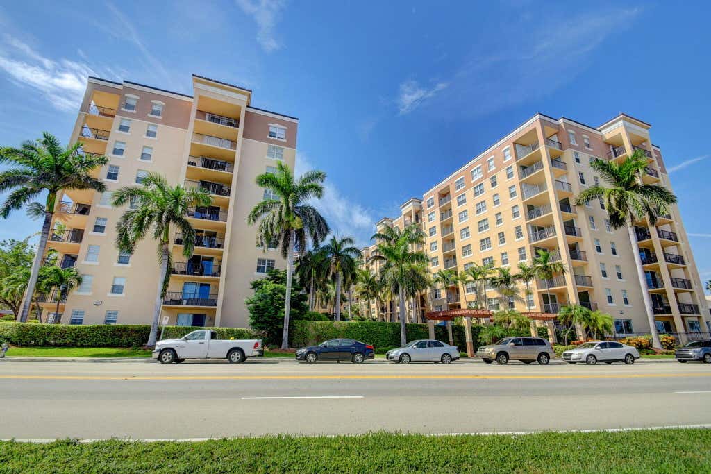 Photo of 1801 N FLAGLER Drive #727, West Palm Beach, FL 33407 (MLS # B26055282)