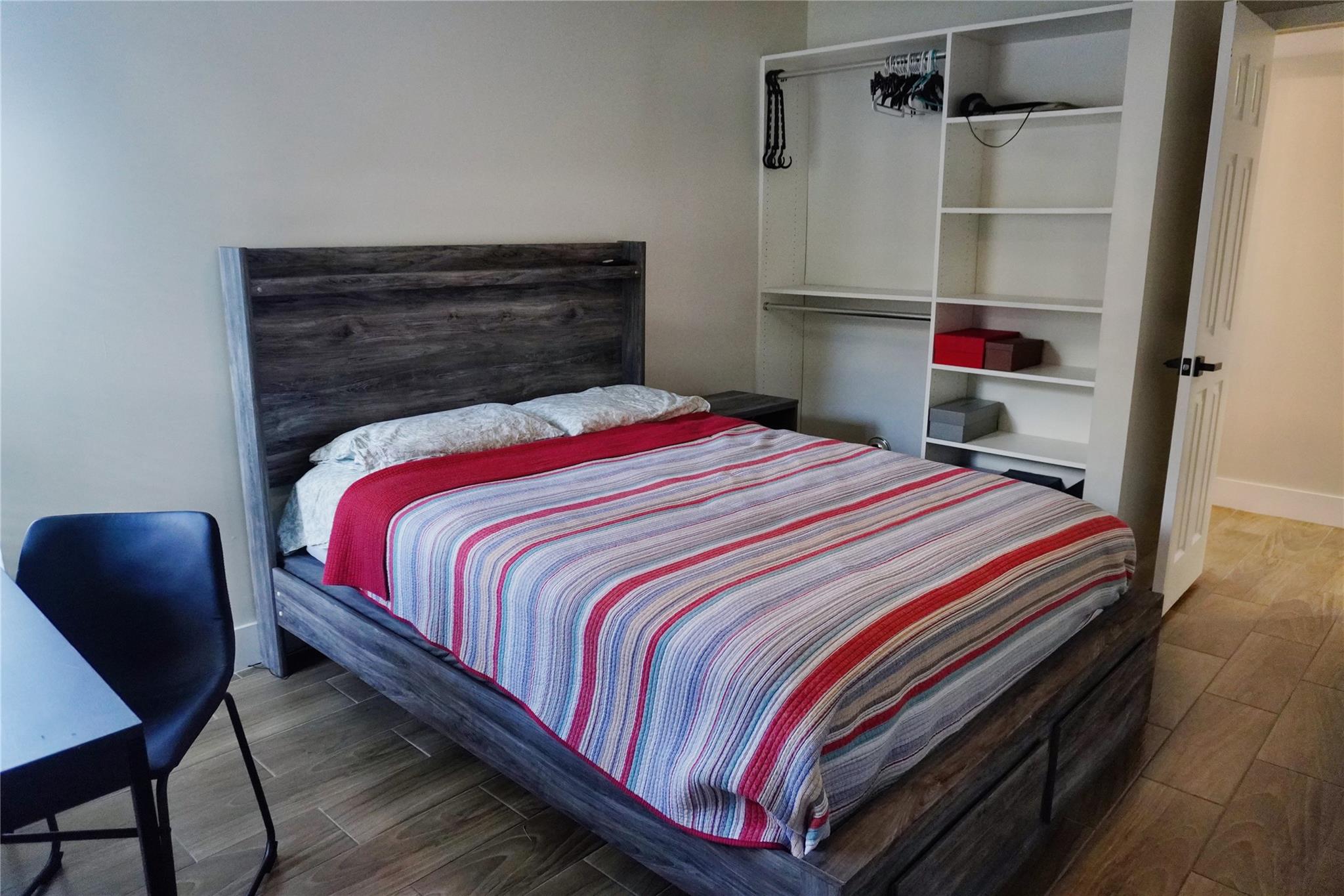 APPLEWOOD VILLAGE II - Residential