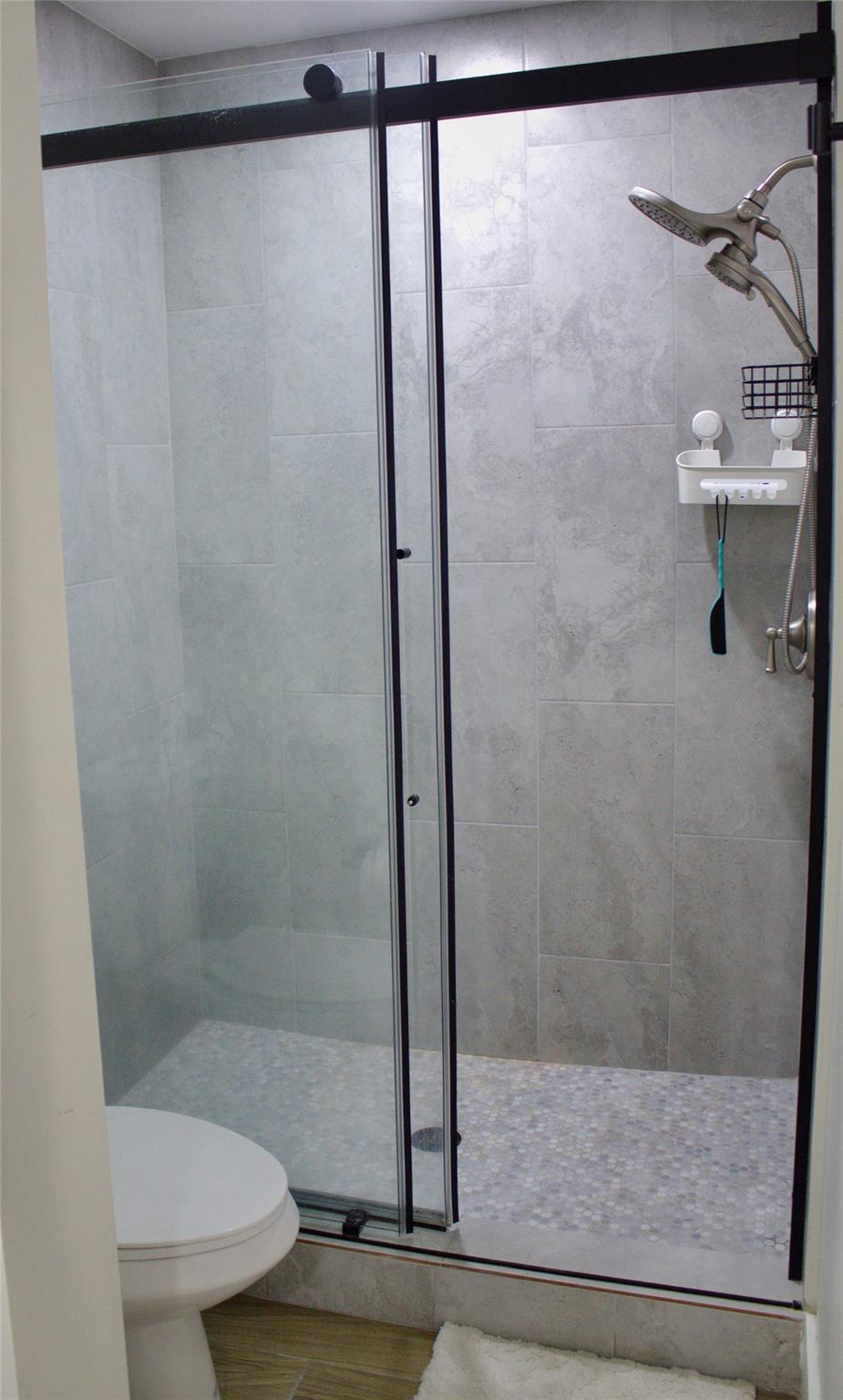 APPLEWOOD VILLAGE II - Residential