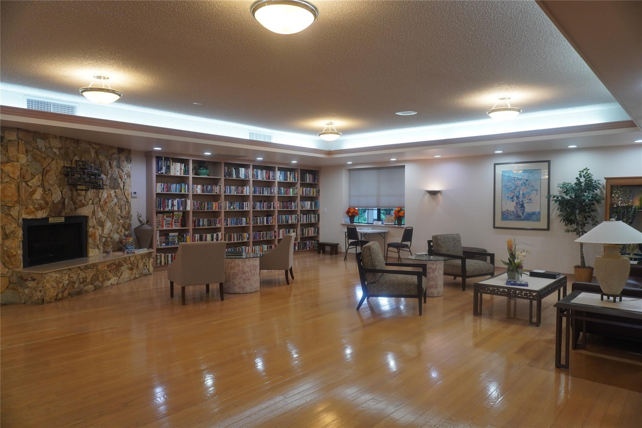 APPLEWOOD VILLAGE II - Residential