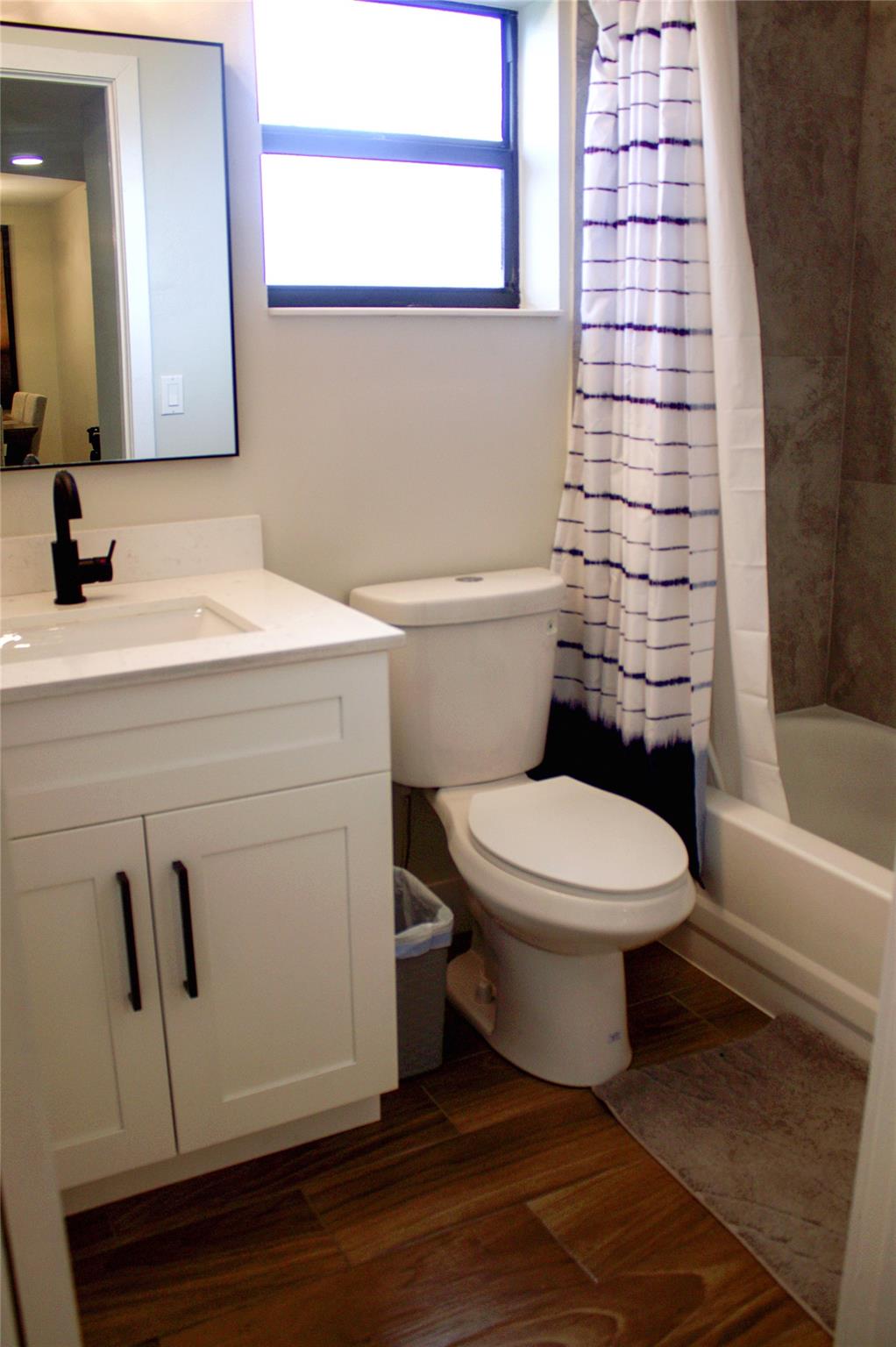 APPLEWOOD VILLAGE II - Residential