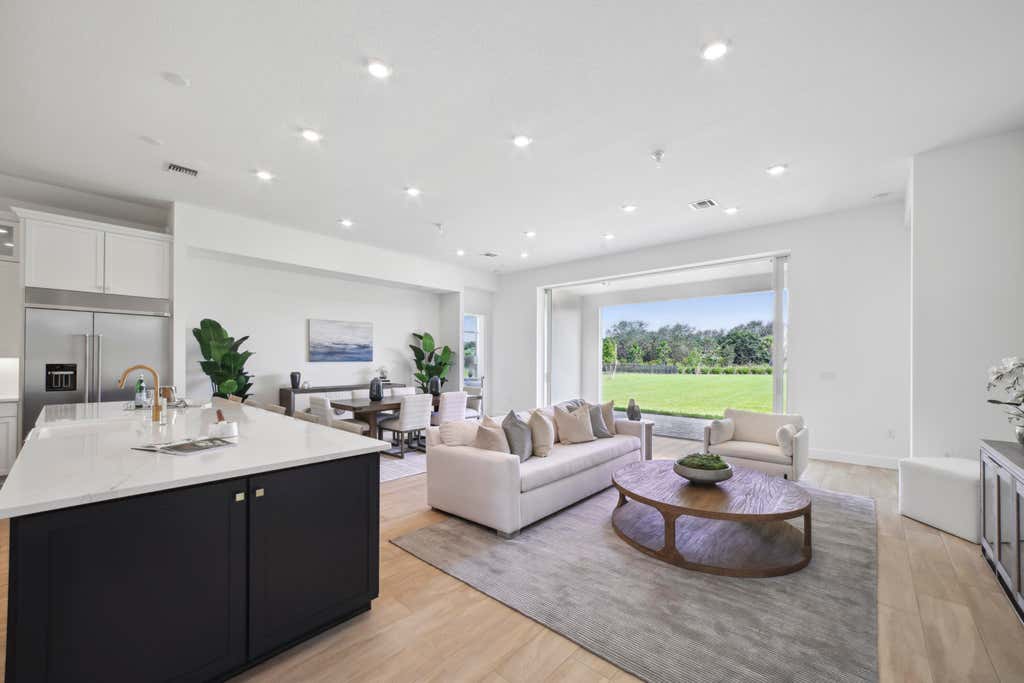 Photo of 20157 SE Bridgewater Drive, Jupiter, FL 33458 (MLS # R10904014)