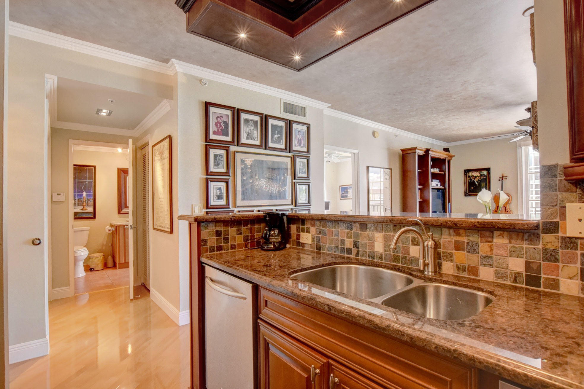 780 S Sapodilla Avenue S 401