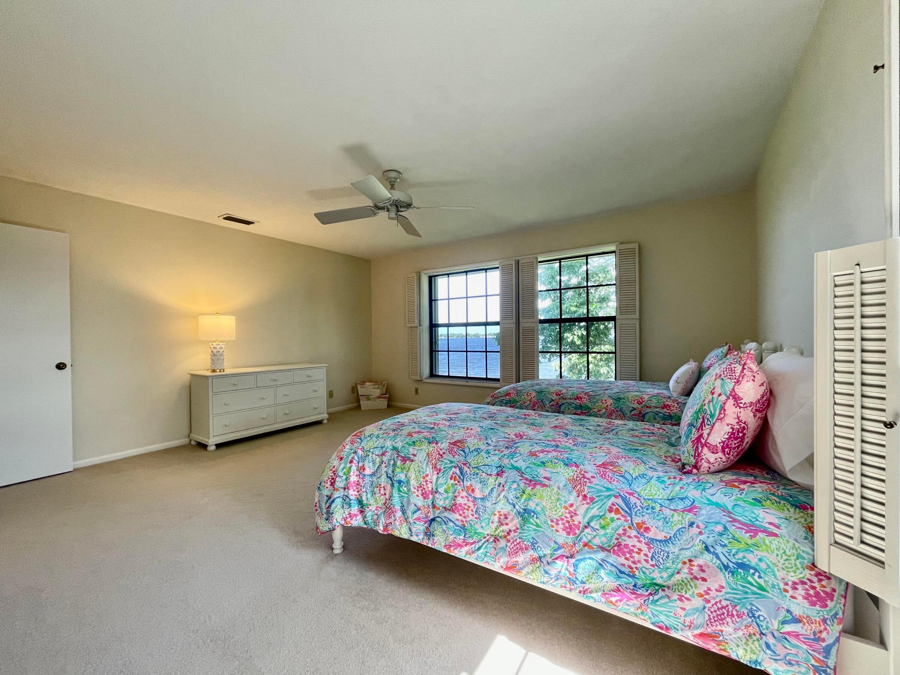PALM BEACH LAKES NORTH 1 - Residential