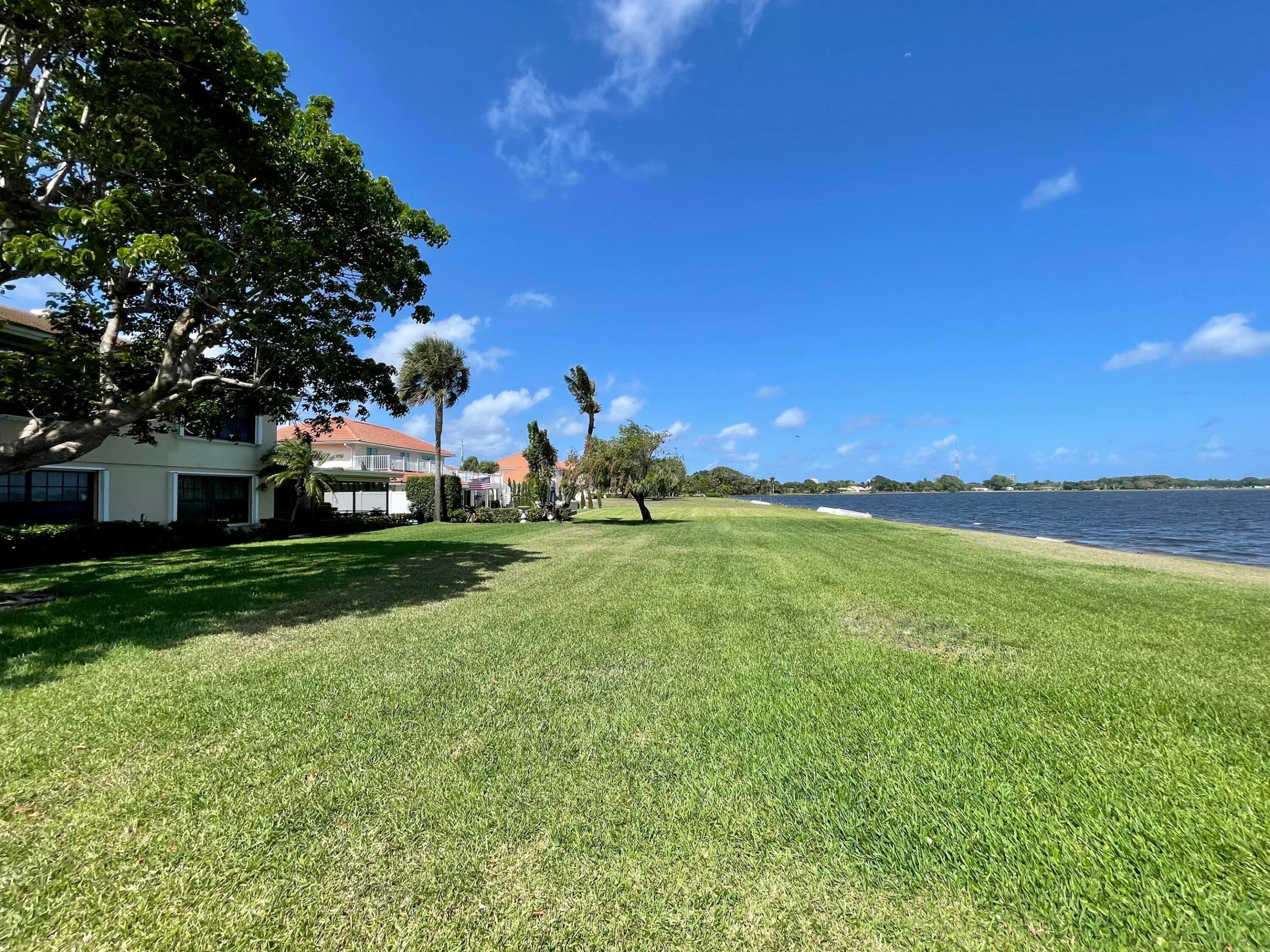 PALM BEACH LAKES NORTH 1 - Residential