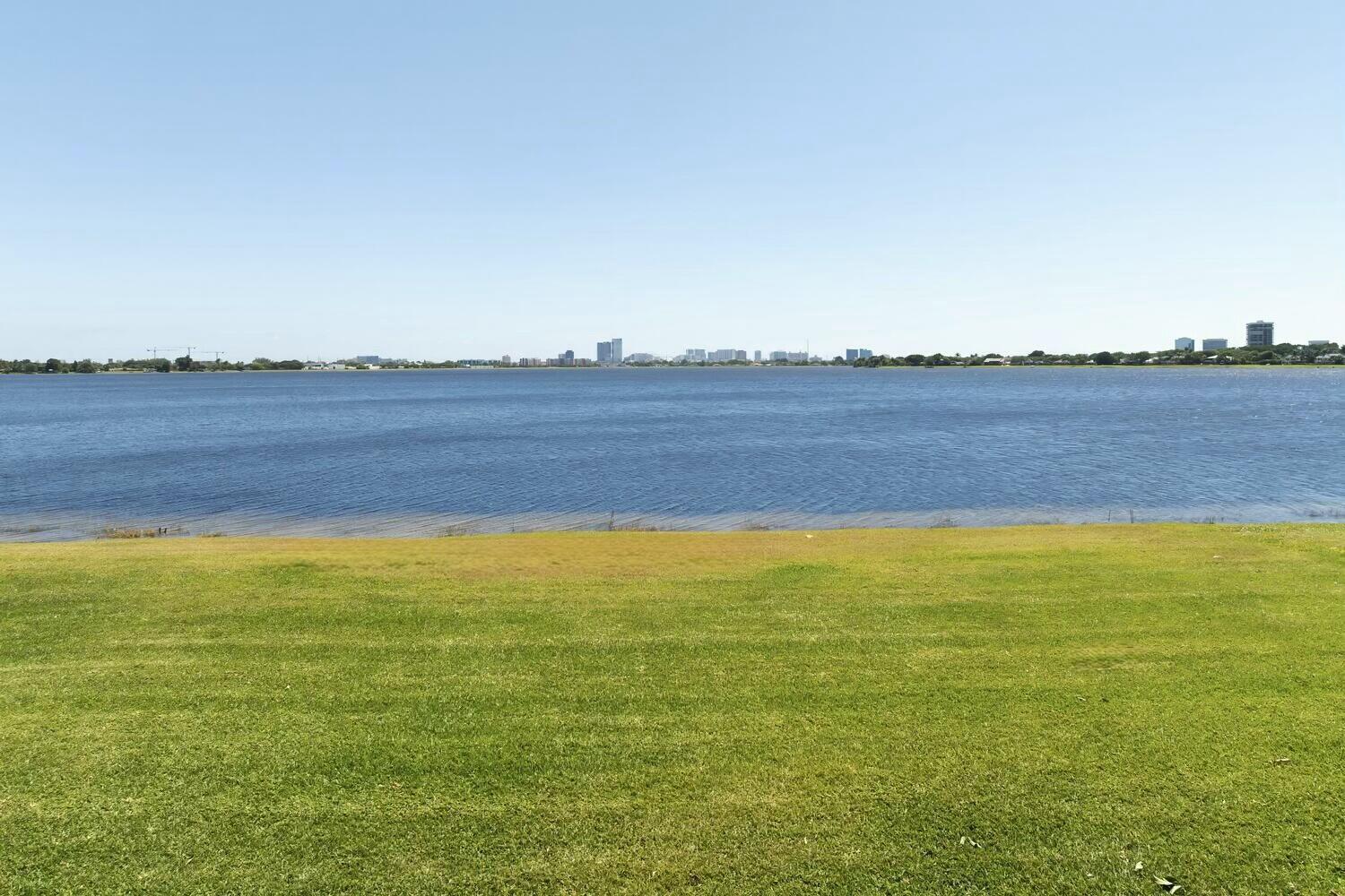 PALM BEACH LAKES NORTH 1 - Residential