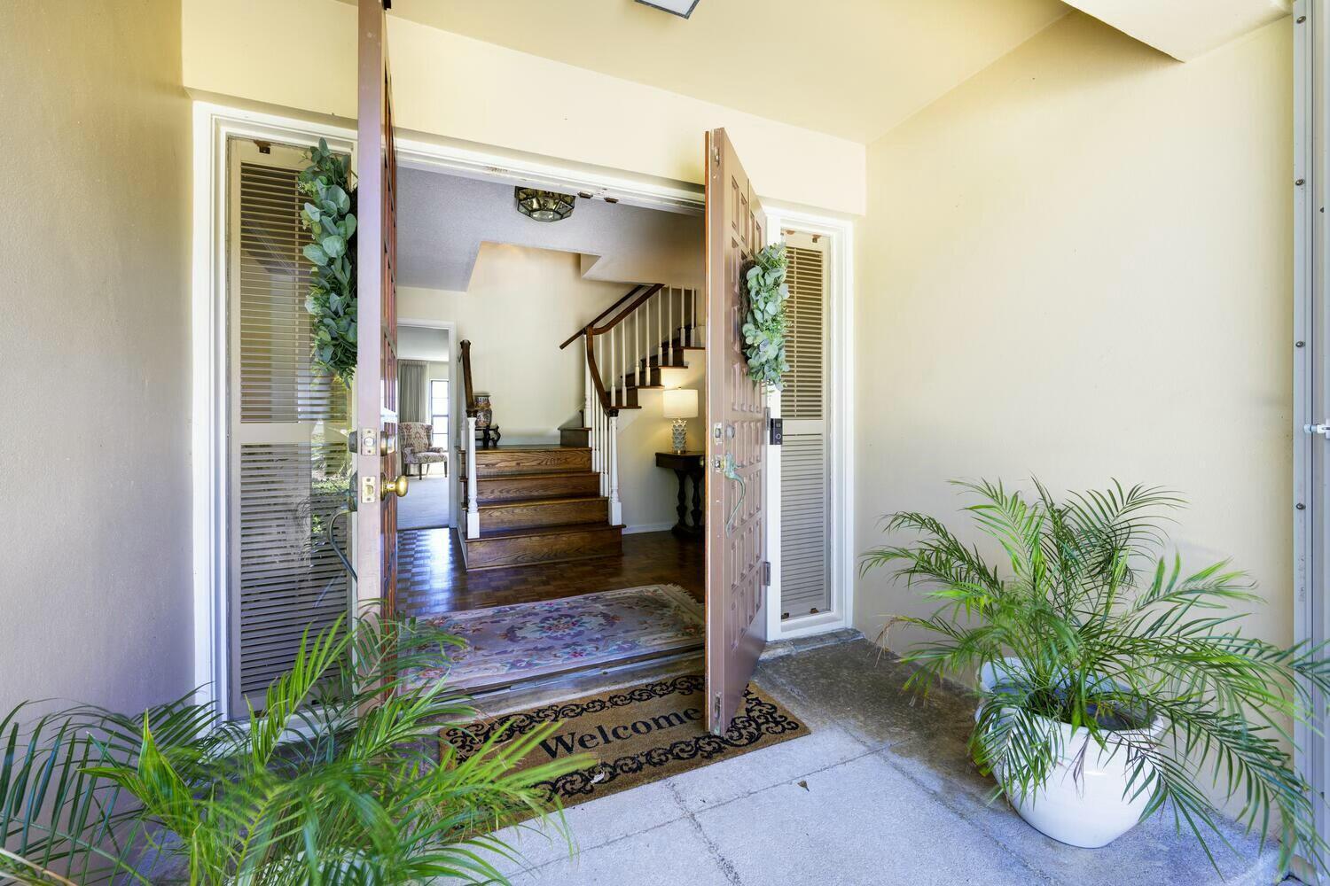 PALM BEACH LAKES NORTH 1 - Residential