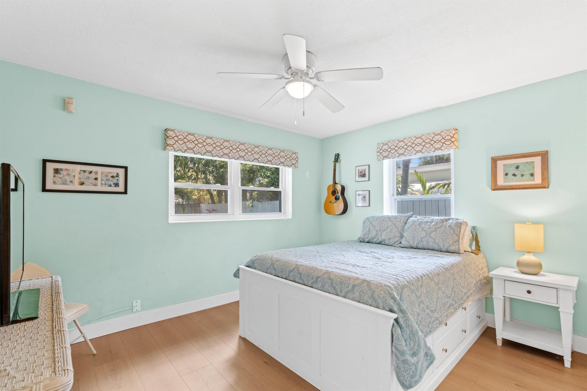 NORTH LAKE WORTH - Residential