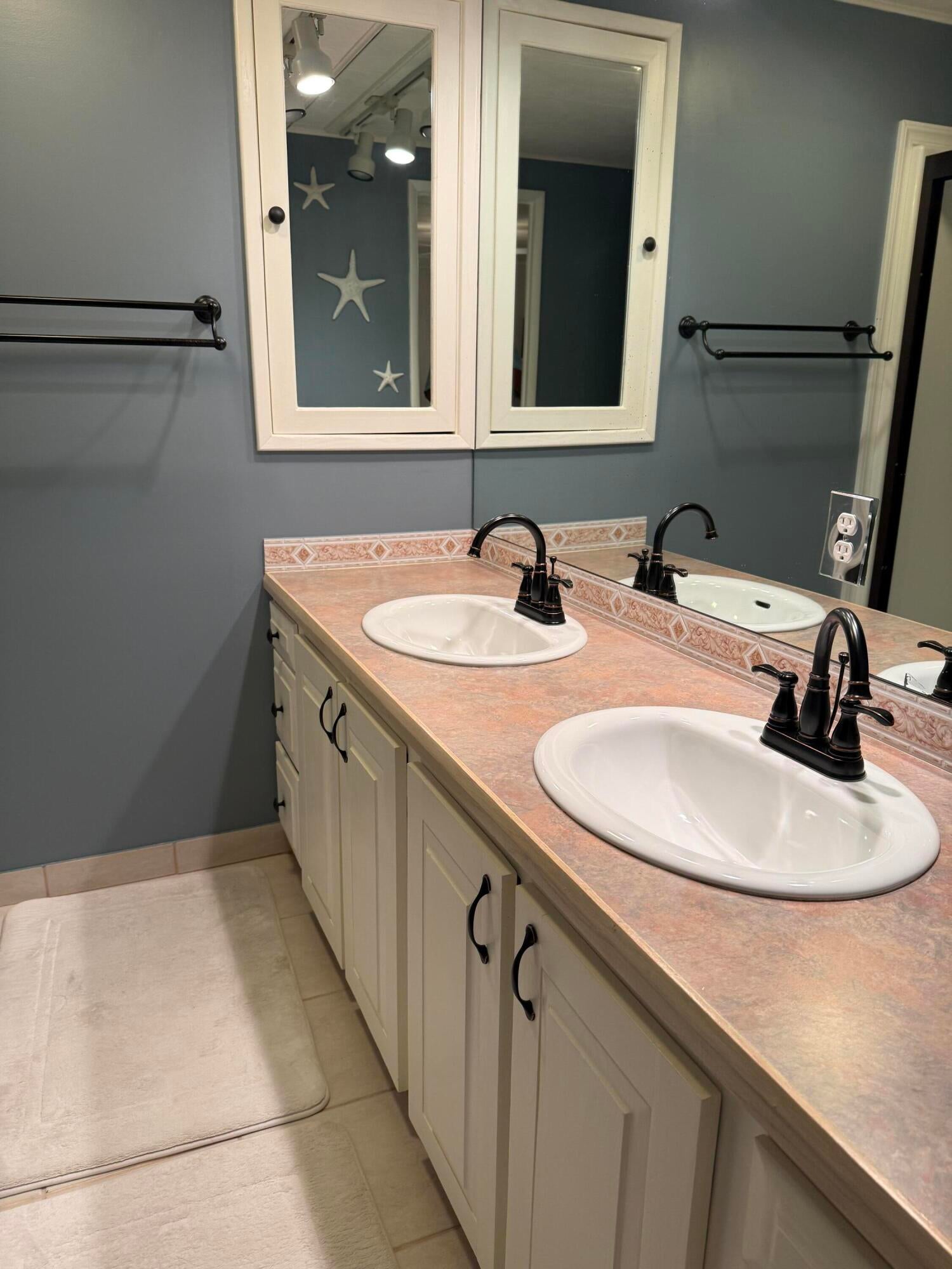 CAMBRIDGE AT HERITAGE RIDGE - Residential
