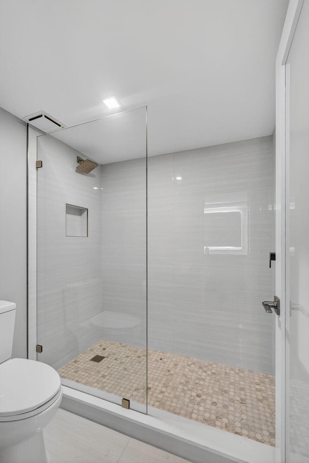 MARINA BAY CONDO - Residential