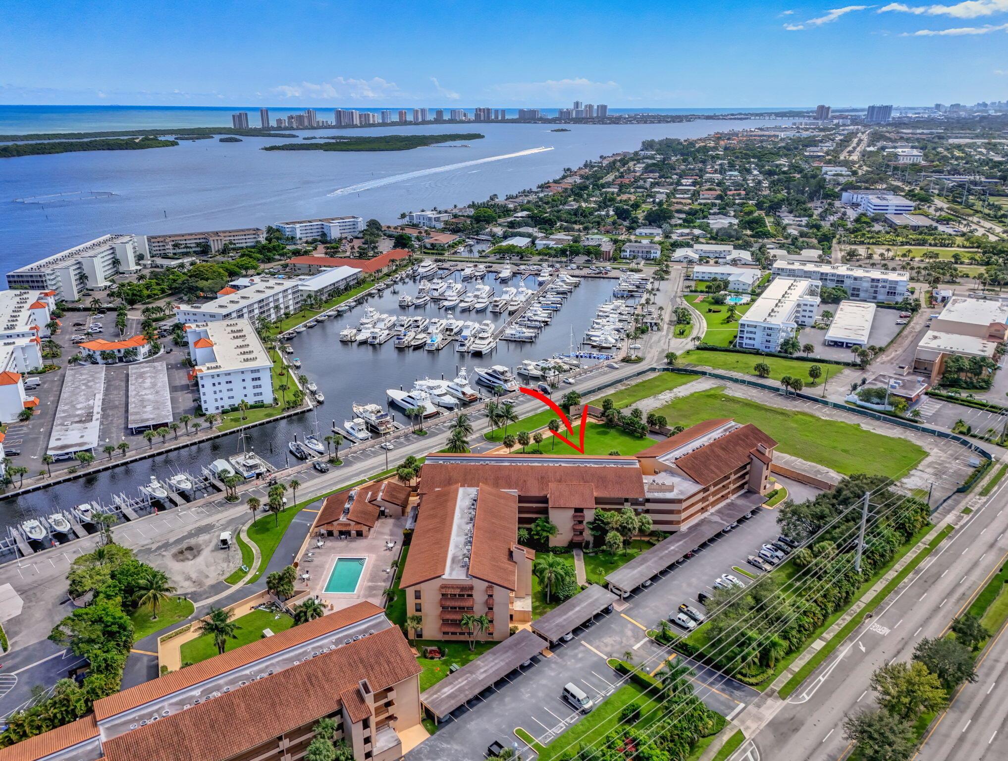 MARINA BAY CONDO - Residential